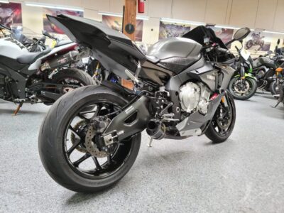 2016 Yamaha R1