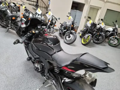 2015 Yamaha R1 RAVEN