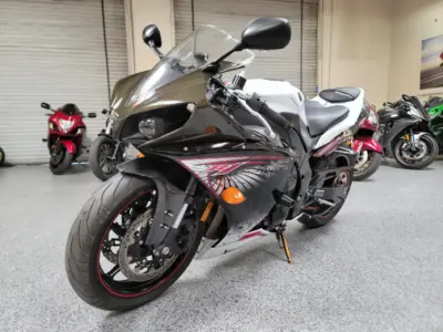 2012 Yamaha R1 Crossplane RAVEN