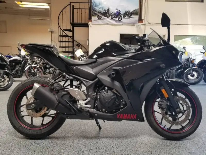 2015 Yamaha R3