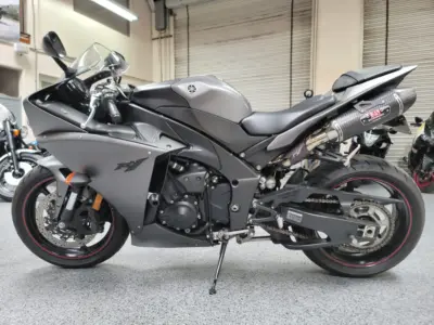 2013 Yamaha R1 Crossplane