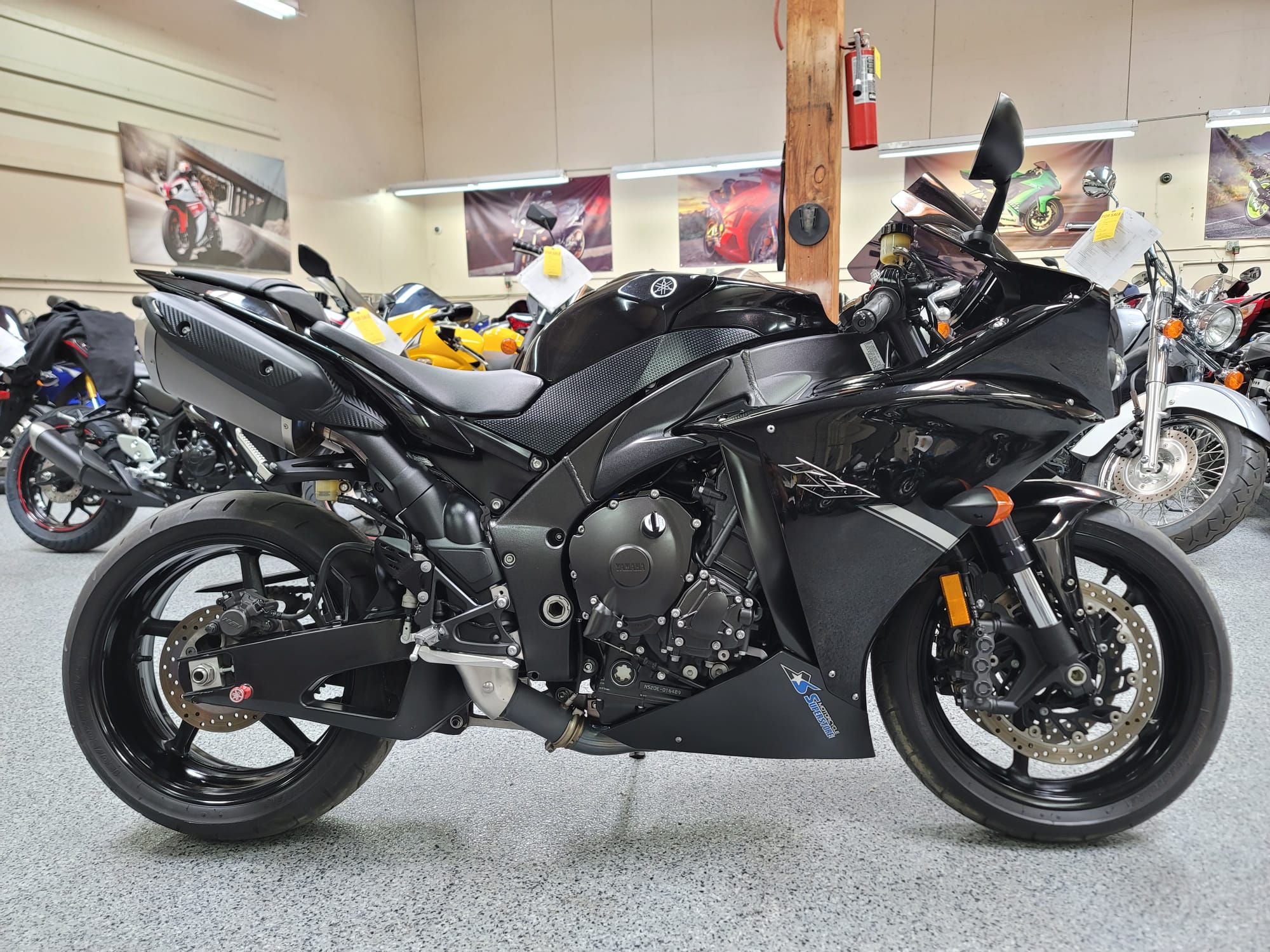 2012 Yamaha R1 RAVEN - 24000 Miles | AK Motors