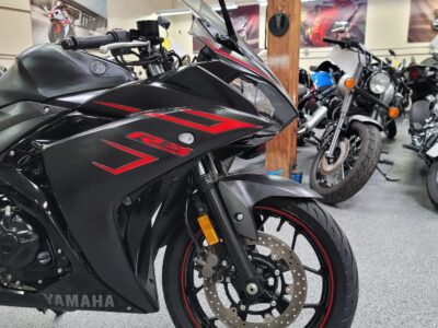 2017 Yamaha R3