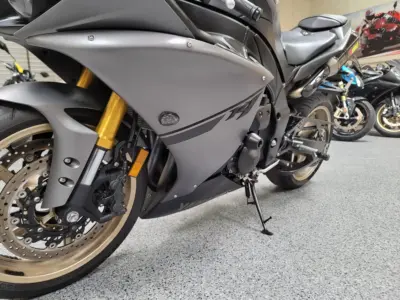 2014 Yamaha R1 Crossplane