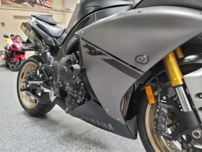 2014 Yamaha R1 Crossplane