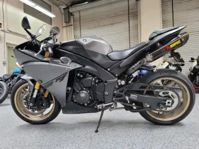 2014 Yamaha R1 Crossplane
