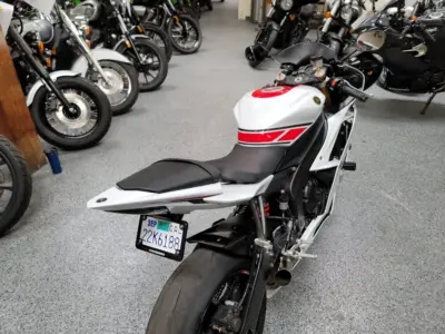 2015 Yamaha R6 PEARL WHITE
