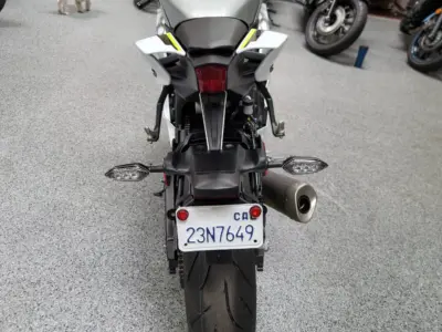 2017 Yamaha R6 PEARL WHITE
