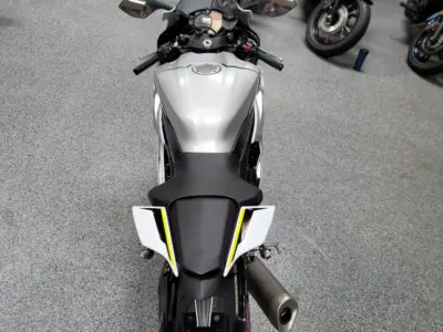2017 Yamaha R6 PEARL WHITE