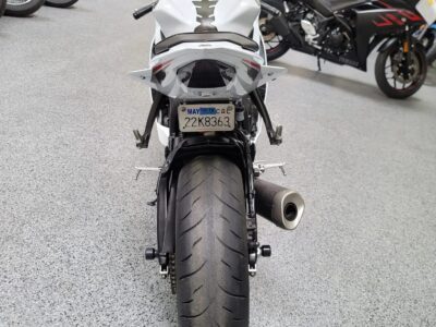 2015 Yamaha R6 Pearl White