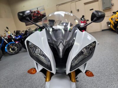 2015 Yamaha R6 Pearl White