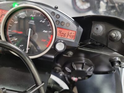 2015 Yamaha R6 Pearl White