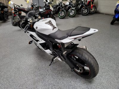 2015 Yamaha R6 Pearl White