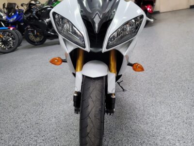 2015 Yamaha R6 Pearl White