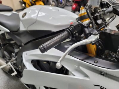 2015 Yamaha R6 Pearl White