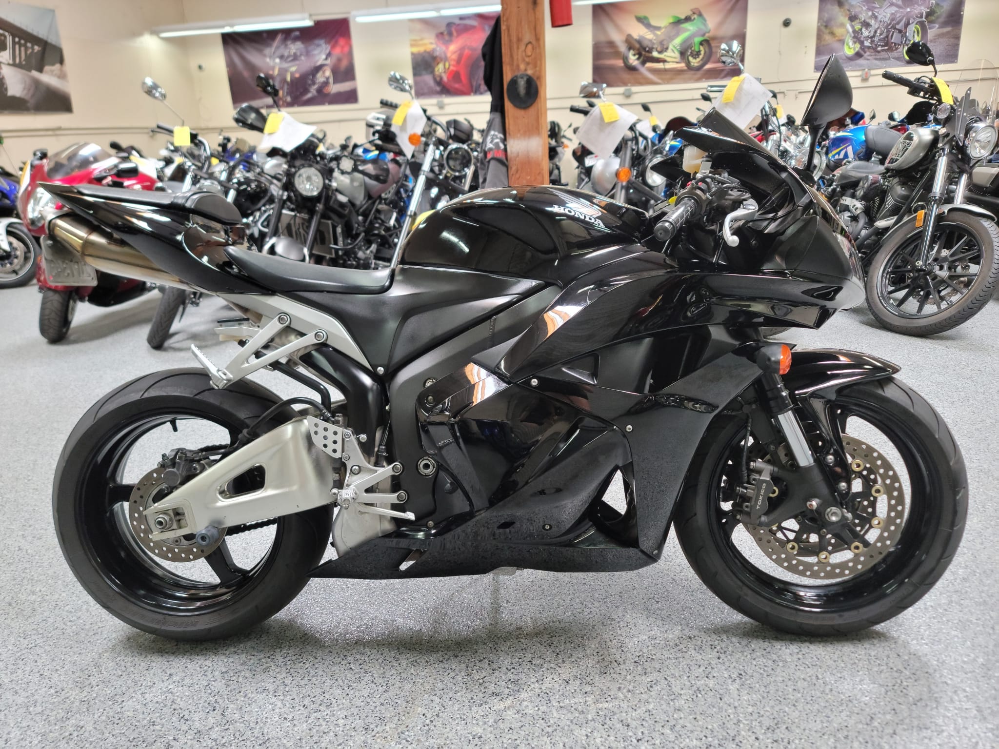 2011 Honda CBR600RR - AK Motors