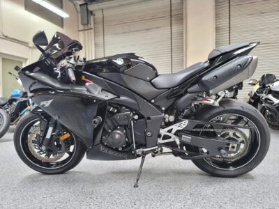 2010 Yamaha R1