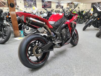 2013 Yamaha R1 RAVEN