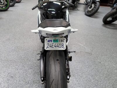 2011 Yamaha R6