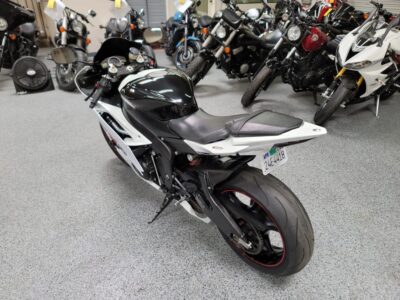 2011 Yamaha R6