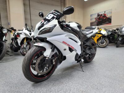 2011 Yamaha R6