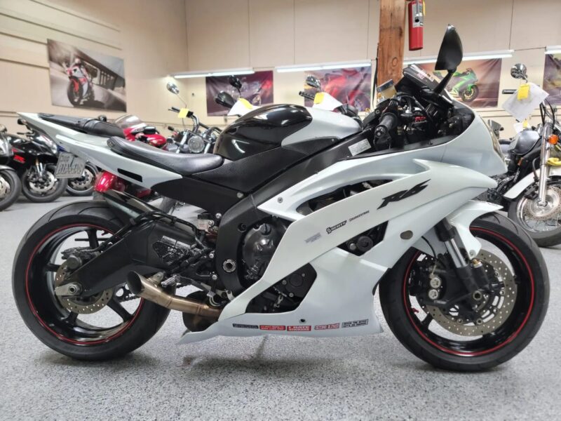 2011 Yamaha R6