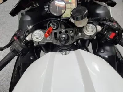2012 Yamaha R1 RAVEN