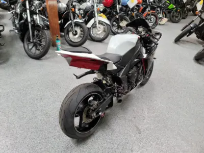 2012 Yamaha R1 RAVEN