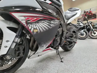 2012 Yamaha R1 RAVEN