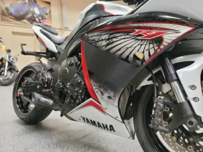 2012 Yamaha R1 RAVEN