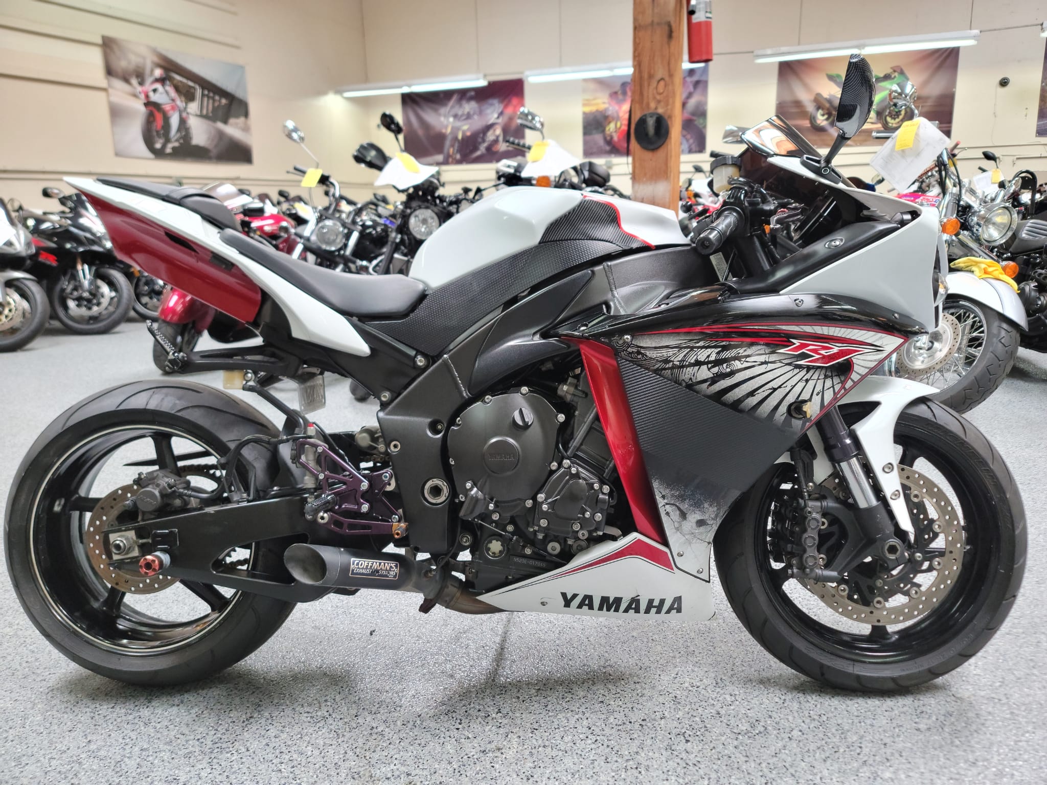2012 Yamaha R1 RAVEN - 21000 Miles | AK Motors