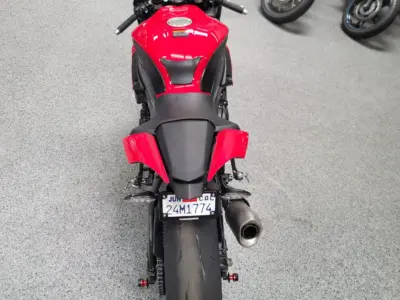 2019 Yamaha R1