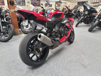 2019 Yamaha R1