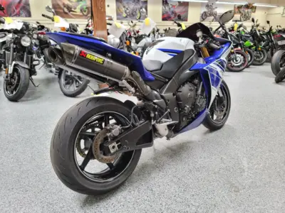 2014 Yamaha R1
