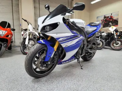 2014 Yamaha R1