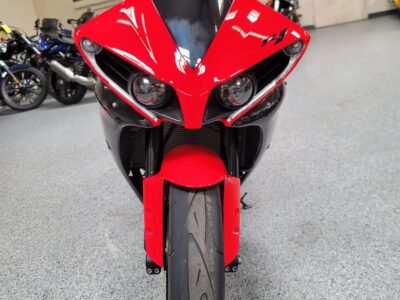 2013 Yamaha R1 RAVEN