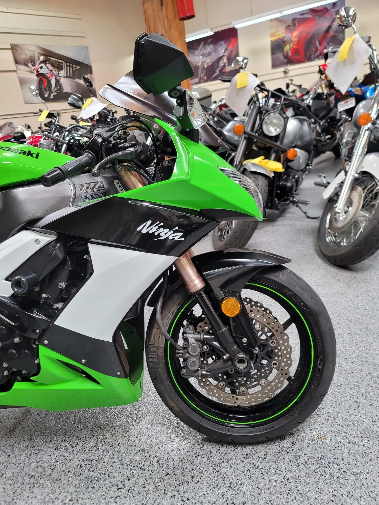 2009 Kawasaki Ninja ZX10R - AK MotorsAK Motors