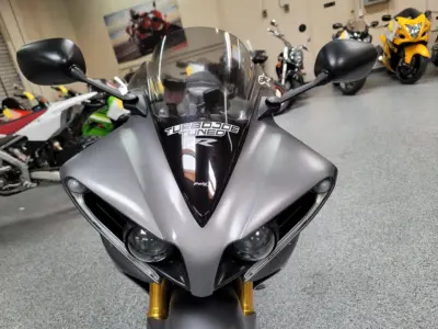 2014 Yamaha R1