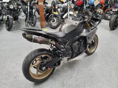2014 Yamaha R1
