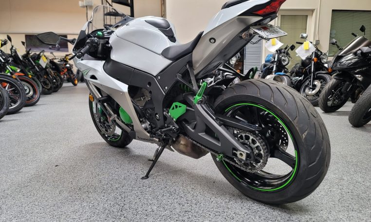 2017 Kawasaki Ninja ZX10R - AK Motors