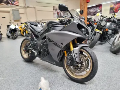 2014 Yamaha R1