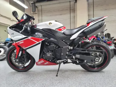 2012 Yamaha R1 Crossplane