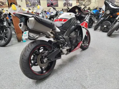 2012 Yamaha R1 Crossplane