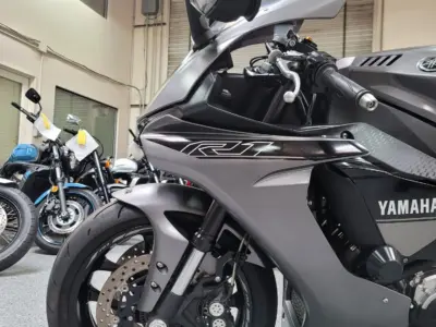2016 Yamaha R1