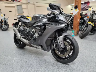2016 Yamaha R1
