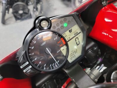 2013 Yamaha R1 RAVEN