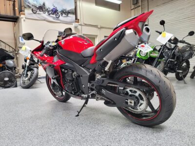 2013 Yamaha R1 RAVEN