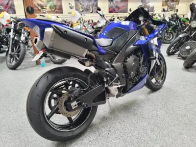 2012 Yamaha R1