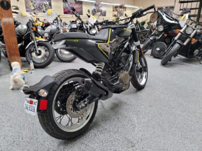 2019 Husqvarna 401 Svartpilen