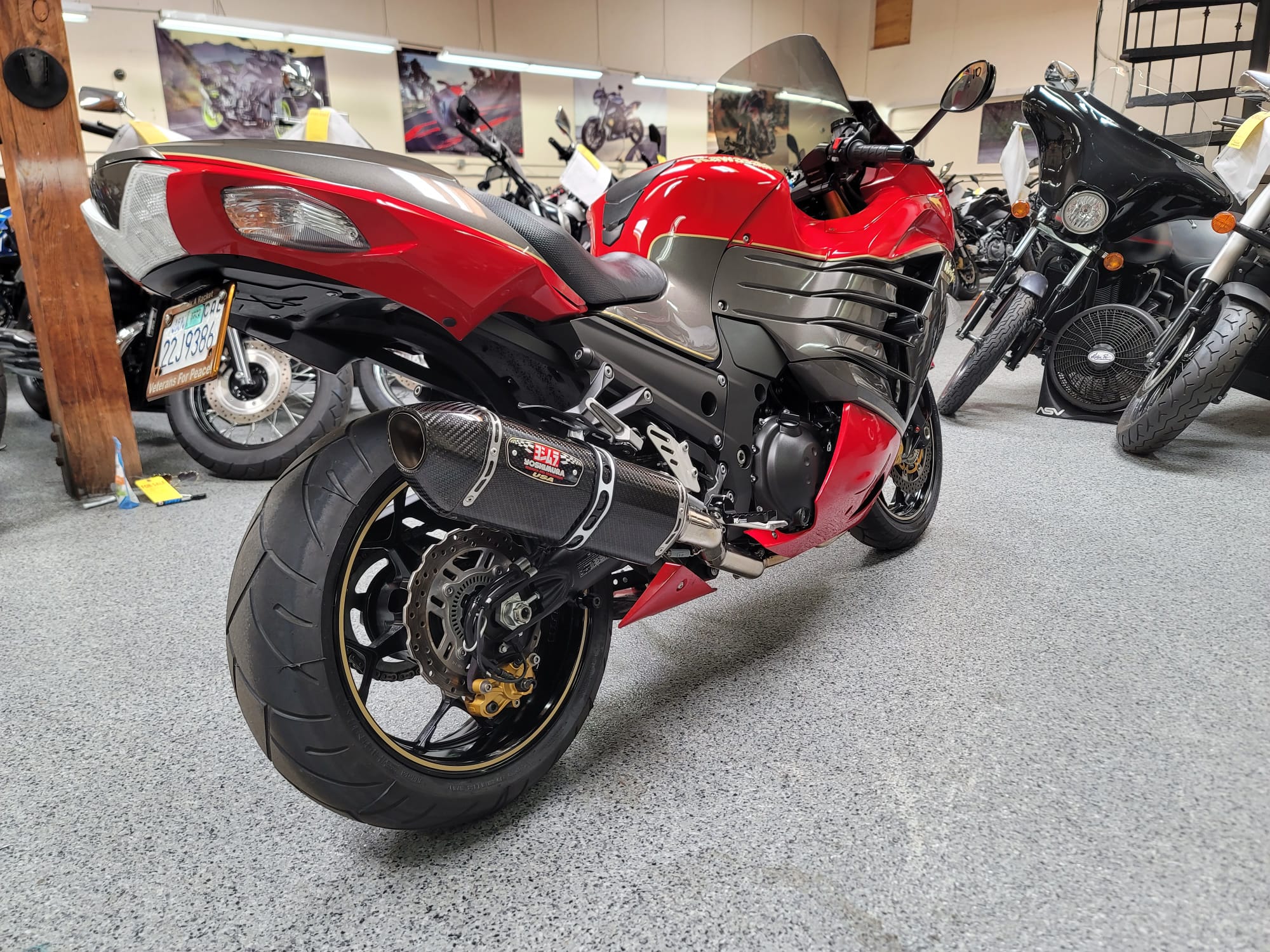 2015 zx14